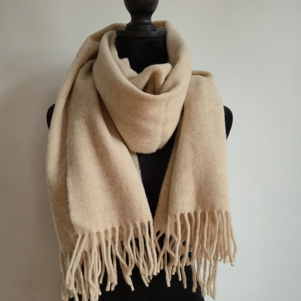 NWOT Caractère Virgin Wool Shawl Scarf, tan, 50x170 c Luxurious Fringe Scarf